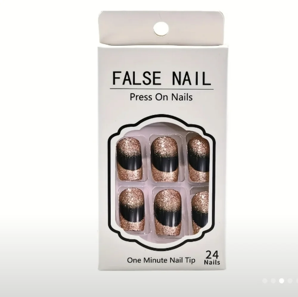 🔥3/$21 Elegant Black and Gold Press On Nail Set